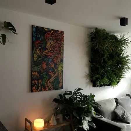 Warsaw-cozy-elegant Full Of Art דירה