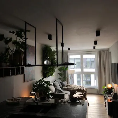 Warsaw-cozy-elegant Full Of Art